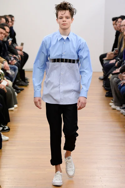 Look 19